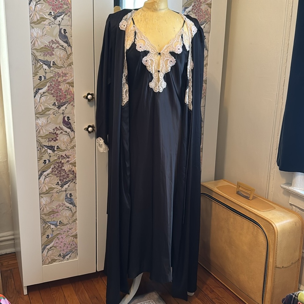 Vintage Black & Lace Peignoir Nightgown by Naughty & Nice Barbi Benton Intimates - Picture 9 of 10